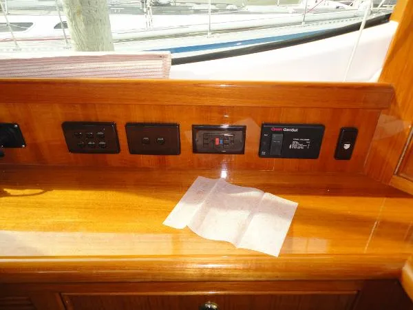 Slide: The Image of Riviera Flybridge 2005 - 6