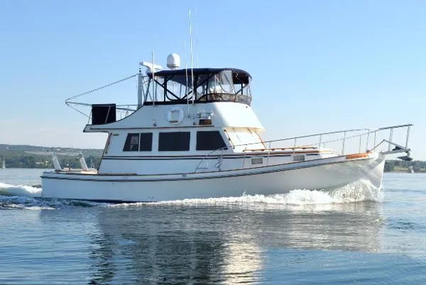 Slide: The Image of Jarvis Newman 38 Flybridge Cruiser 1984 - 0