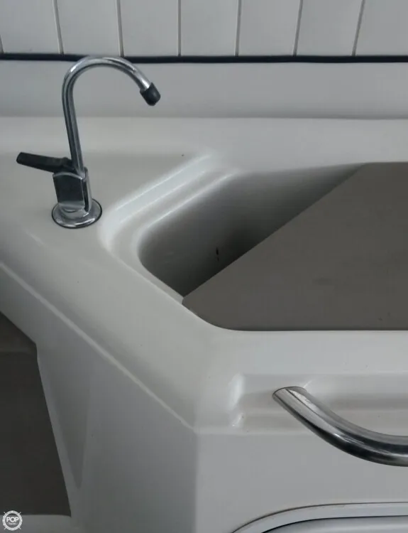 Slide: The Image of Bayliner 3255 Avanti Sunbridge 1999 - 11