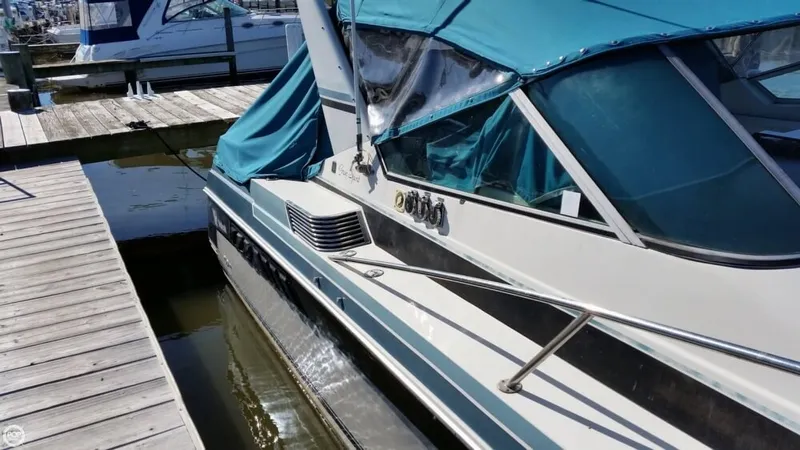 Slide: The Image of Wellcraft Gran Sport 34 1988 - 11