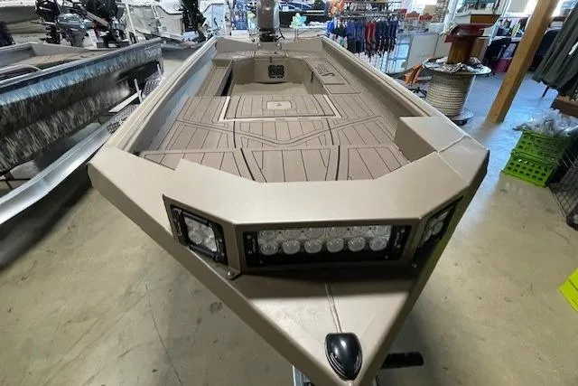 Slide: The Image of 2026 Reaper Boats 753-1878 model, featuring a sleek design and advanced lighting system. - 9