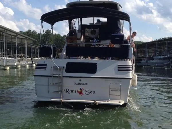 Slide: The Image of Sea Ray 410 Aft Cabin 1986 - 2