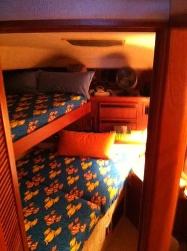 Slide: The Image of Sea Ray 410 Aft Cabin 1986 - 4