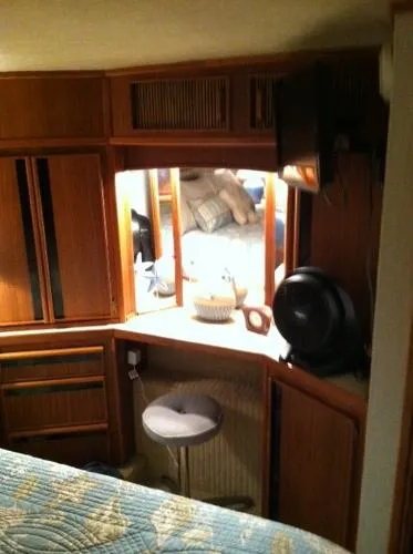 Slide: The Image of Sea Ray 410 Aft Cabin 1986 - 9