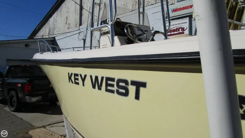 Slide: The Image of Key West 225 CC Bluewater 2006 - 6