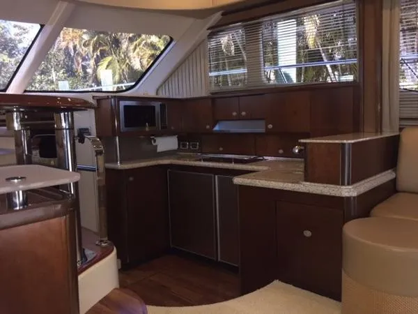 Slide: The Image of Sea Ray 520 Sedan Bridge 2005 - 2