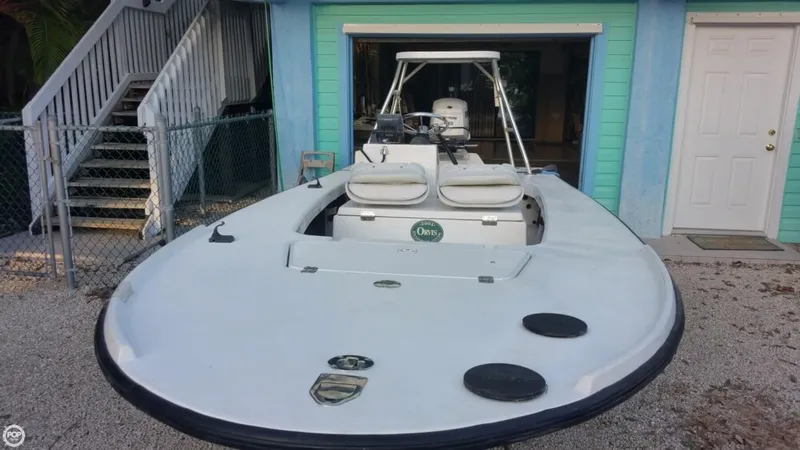 Slide: The Image of Dolphin 16 Renegade Pro 2000 - 10