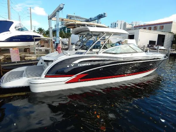 Slide: The Image of Formula 350 Crossover Bowrider 2015 - 0