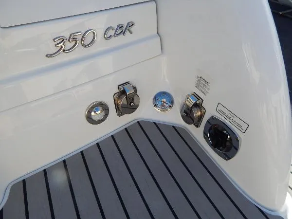 Slide: The Image of Formula 350 Crossover Bowrider 2015 - 6