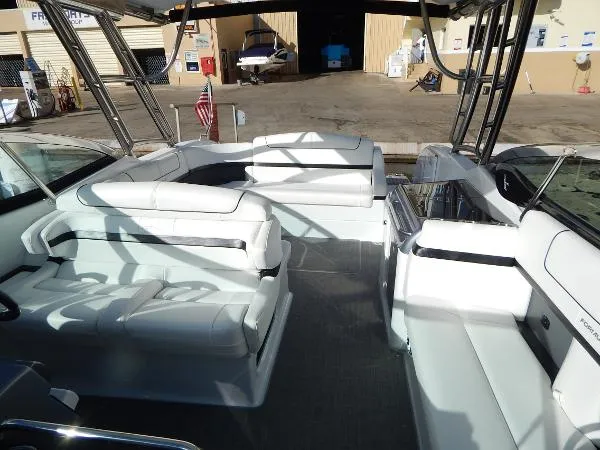Slide: The Image of Formula 350 Crossover Bowrider 2015 - 8