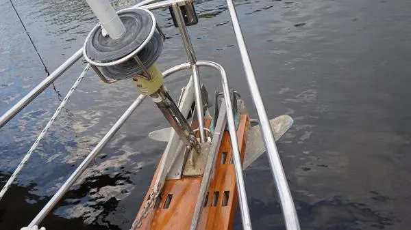 Slide: The Image of Cape Dory 40 Cutter 1986 - 4