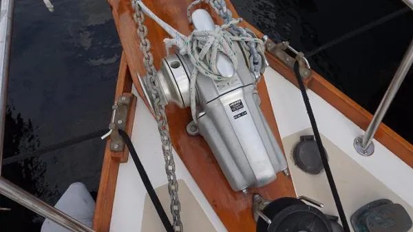 Slide: The Image of Cape Dory 40 Cutter 1986 - 5