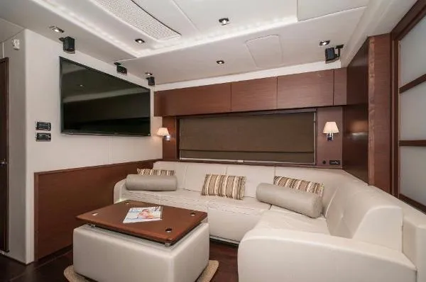 Slide: The Image of Sea Ray 540 Sundancer 2013 - 1