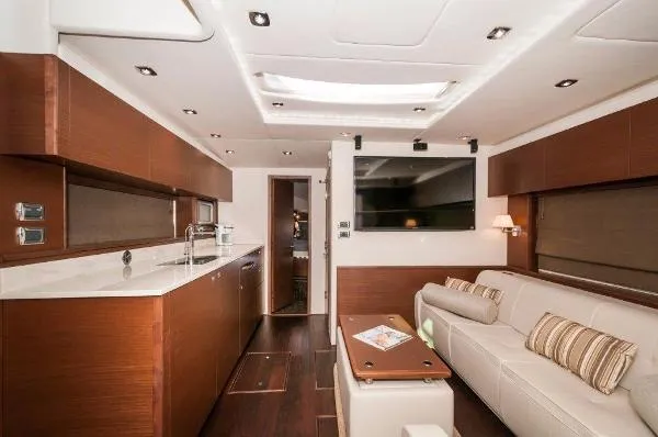 Slide: The Image of Sea Ray 540 Sundancer 2013 - 5