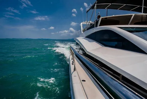 Slide: The Image of Hudson 48 PowerCat 2016 - 2
