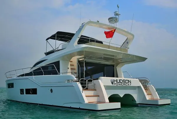 Slide: The Image of Hudson 48 PowerCat 2016 - 5