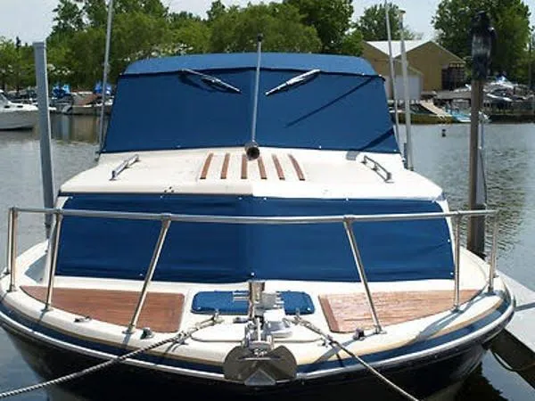 Slide: The Image of Chris Craft1 281 Catalina Express 1983 - 4