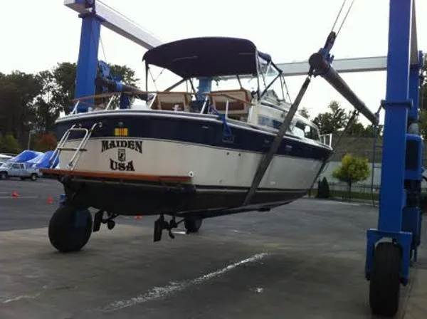 Slide: The Image of Chris Craft1 281 Catalina Express 1983 - 5