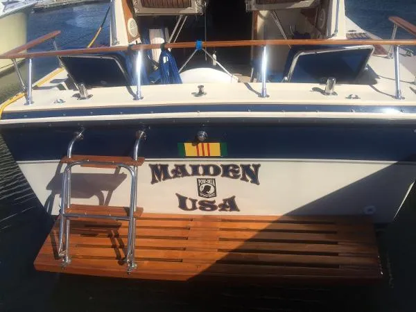 Slide: The Image of Chris Craft1 281 Catalina Express 1983 - 8