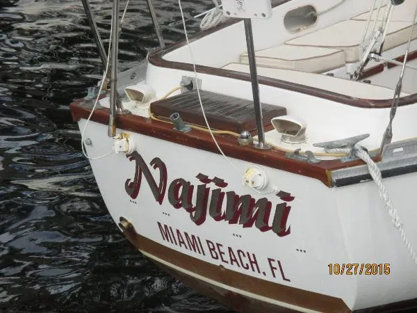 Slide: The Image of Cascade 36 Sloop 1975 - 7