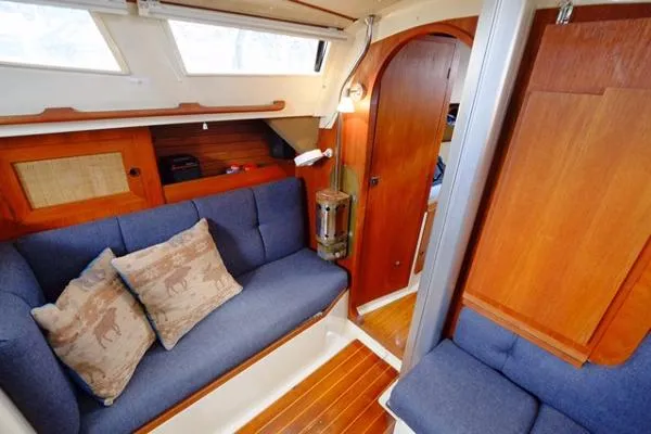 Slide: The Image of Canadian Sailcraft CS30 1988 - 7