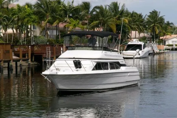 Slide: The Image of Wellcraft Triumph Bridgedeck Sedan 34 1991 - 3