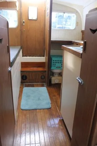 Slide: The Image of Bertram Flybridge Cruiser 1972 - 8