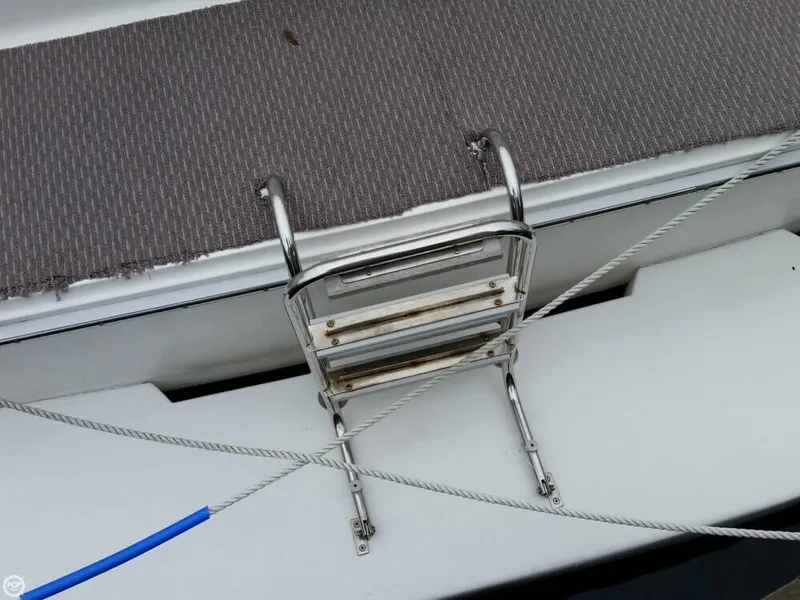 Slide: The Image of Sea Ray 440 Sundancer 1995 - 8