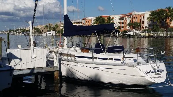 Slide: The Image of Gulfstar / Hirsh 45 CC Sloop 1985 - 2