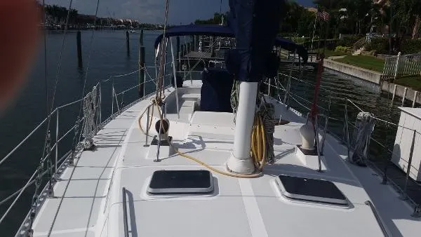 Slide: The Image of Gulfstar / Hirsh 45 CC Sloop 1985 - 3