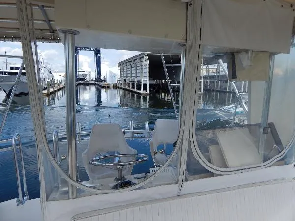 Slide: The Image of Hatteras 46 Convertible 1977 - 10