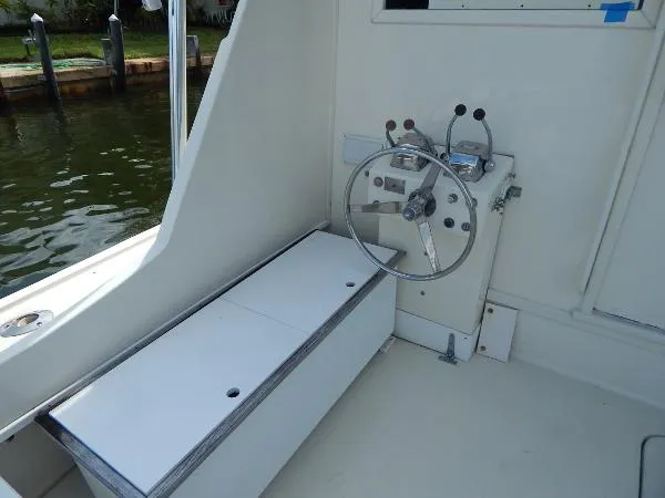 Slide: The Image of Hatteras 46 Convertible 1977 - 7