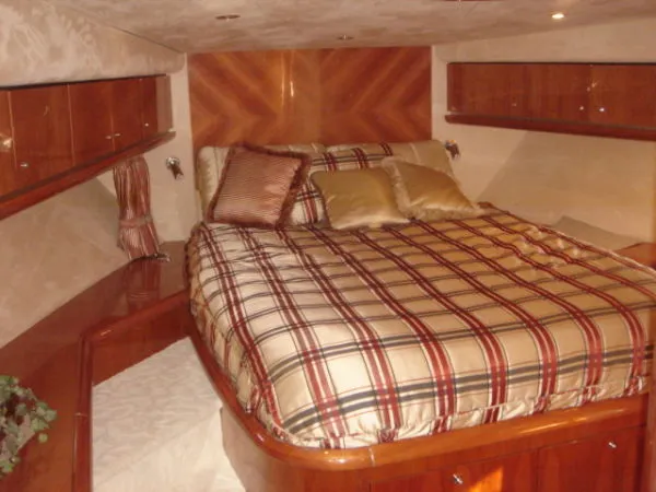 Slide: The Image of Sunseeker Predator 68 2005 - 5