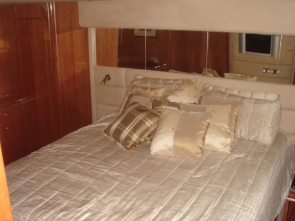 Slide: The Image of Sunseeker Predator 68 2005 - 7