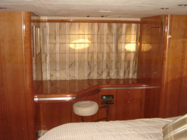 Slide: The Image of Sunseeker Predator 68 2005 - 8