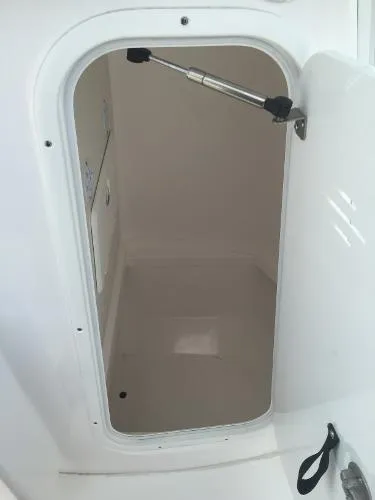 Slide: The Image of Contender 22 Sport 2016 - 9