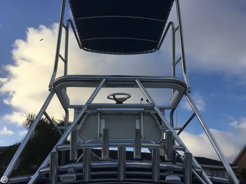 Slide: The Image of Sabalo 32 2000 - 10