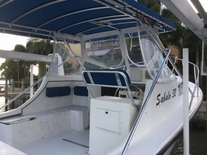 Slide: The Image of Sabalo 32 2000 - 5