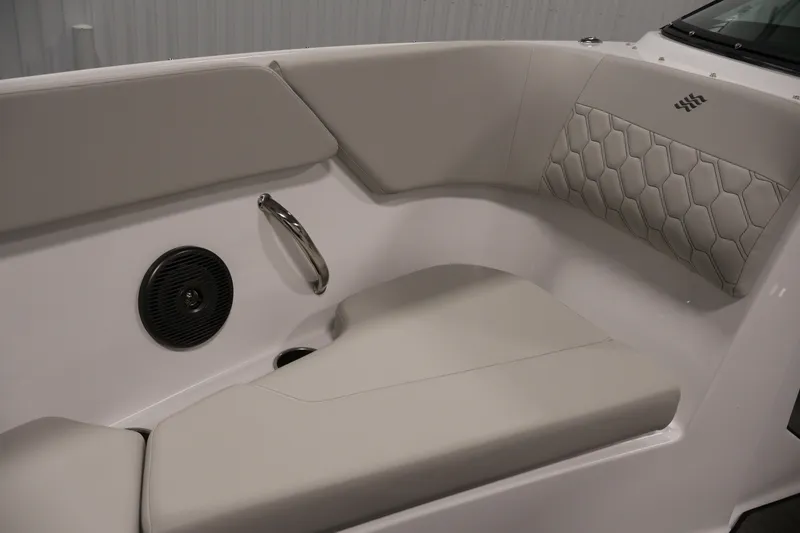 Slide: The Image of Interior seating of 2026 Four Winns H4 Freedom boat, featuring sleek design and comfortable upholstery. - 15