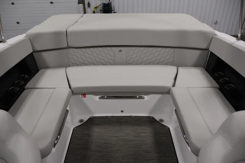 Slide: The Image of 2026 Four Winns H4 Freedom boat interior with luxurious seating and modern design. - 29