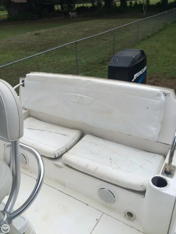 Slide: The Image of Boston Whaler 180 Dauntless 2002 - 11