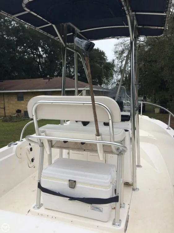 Slide: The Image of Boston Whaler 180 Dauntless 2002 - 5