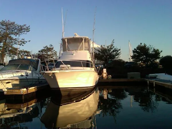 Slide: The Image of Luhrs 35 Convertible 1995 - 4
