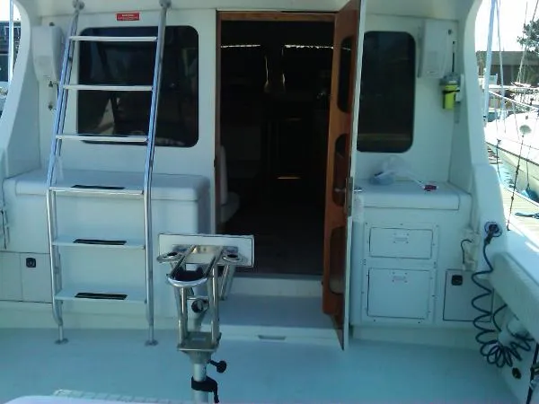 Slide: The Image of Luhrs 35 Convertible 1995 - 5