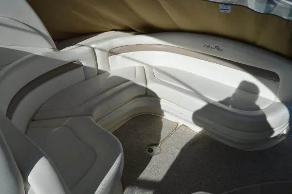 Slide: The Image of Sea Ray 320 Sundancer 2005 - 6