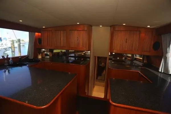 Slide: The Image of T & D Hatteras/Bertram/Viking Sportfish 1992 - 8