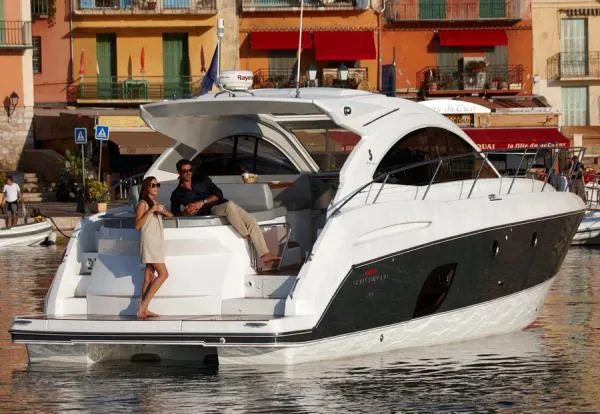 Slide: The Image of Beneteau Gran Turismo 44 2015 - 4