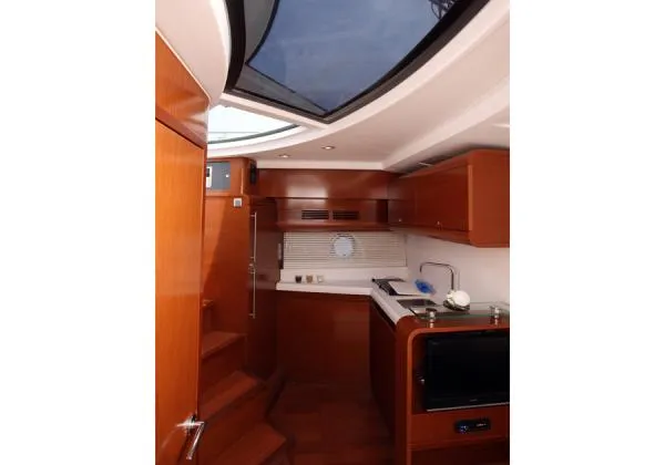 Slide: The Image of Beneteau Gran Turismo 44 2015 - 7
