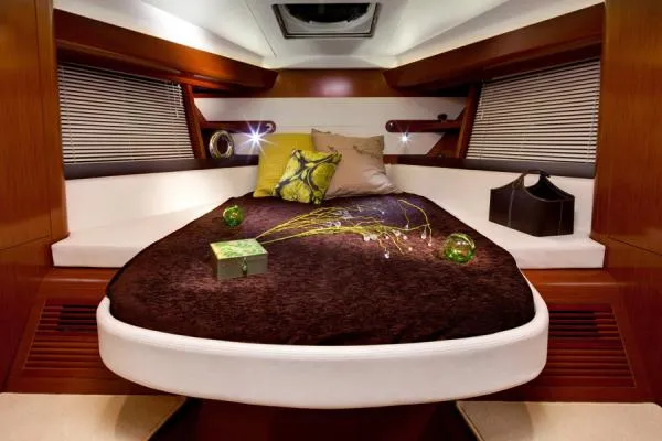 Slide: The Image of Beneteau Gran Turismo 44 2015 - 8