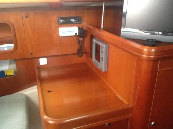 Slide: The Image of Beneteau 40 Center Cockpit 2002 - 9